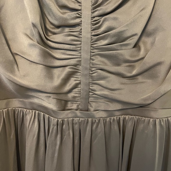 🆕 NWT Banana Republic Women's Gray Shirred Silk Dress - Picture 5 of 8